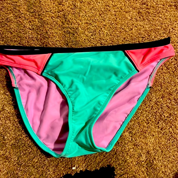 Looks great on - Picture 1 of 2